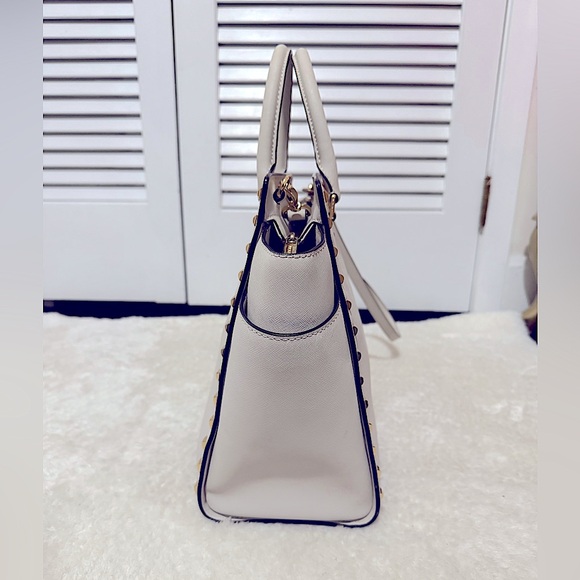 Michael Kors White Studded Women's Large Bag - Picture 4 of 10